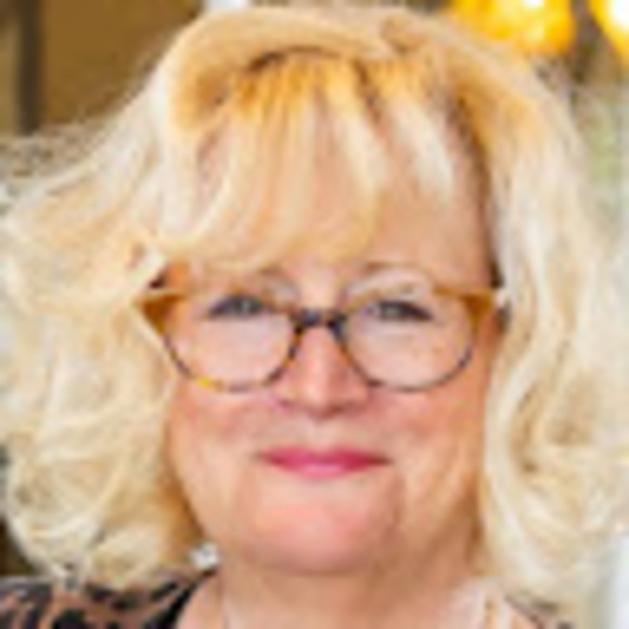 Meet your Posher, Kimberly - Picture 1 of 1